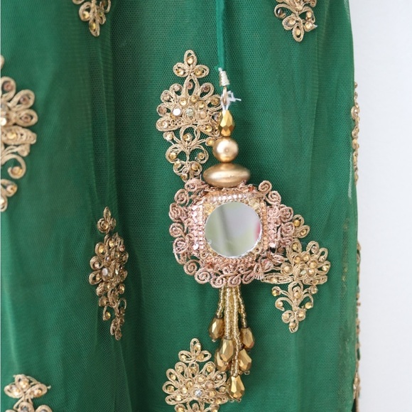 Indian/Pakistani Asian Weddings Fancy Capri Trousers Kameez dress size Small - Picture 3 of 16